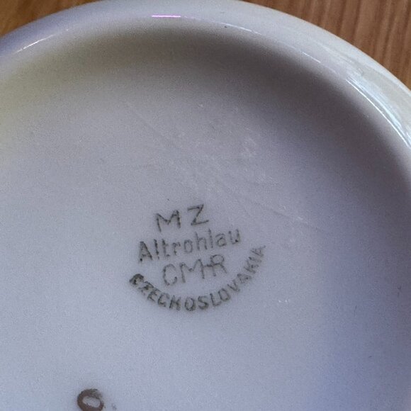 MZ Altrohlau Set of 2 Teacups, Pink and Green Floral Pattern, Antique 1902-1922 - Picture 11 of 16